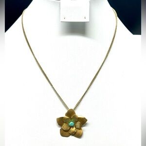Vintage Joan Rivers Classic Collection Antique Gold Tone Flower Pendant Necklace